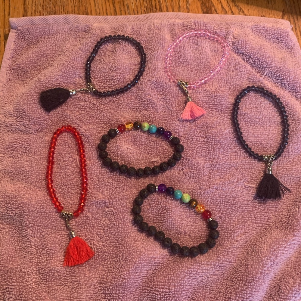 Set of 6 bracelets